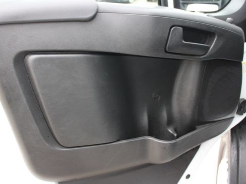 Used 2025 RAM ProMaster 2500 w/ Convenience Group FWD image 27