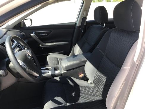 Used 2016 Nissan Altima 2.5 S w/ Power Driver Seat Package image 10