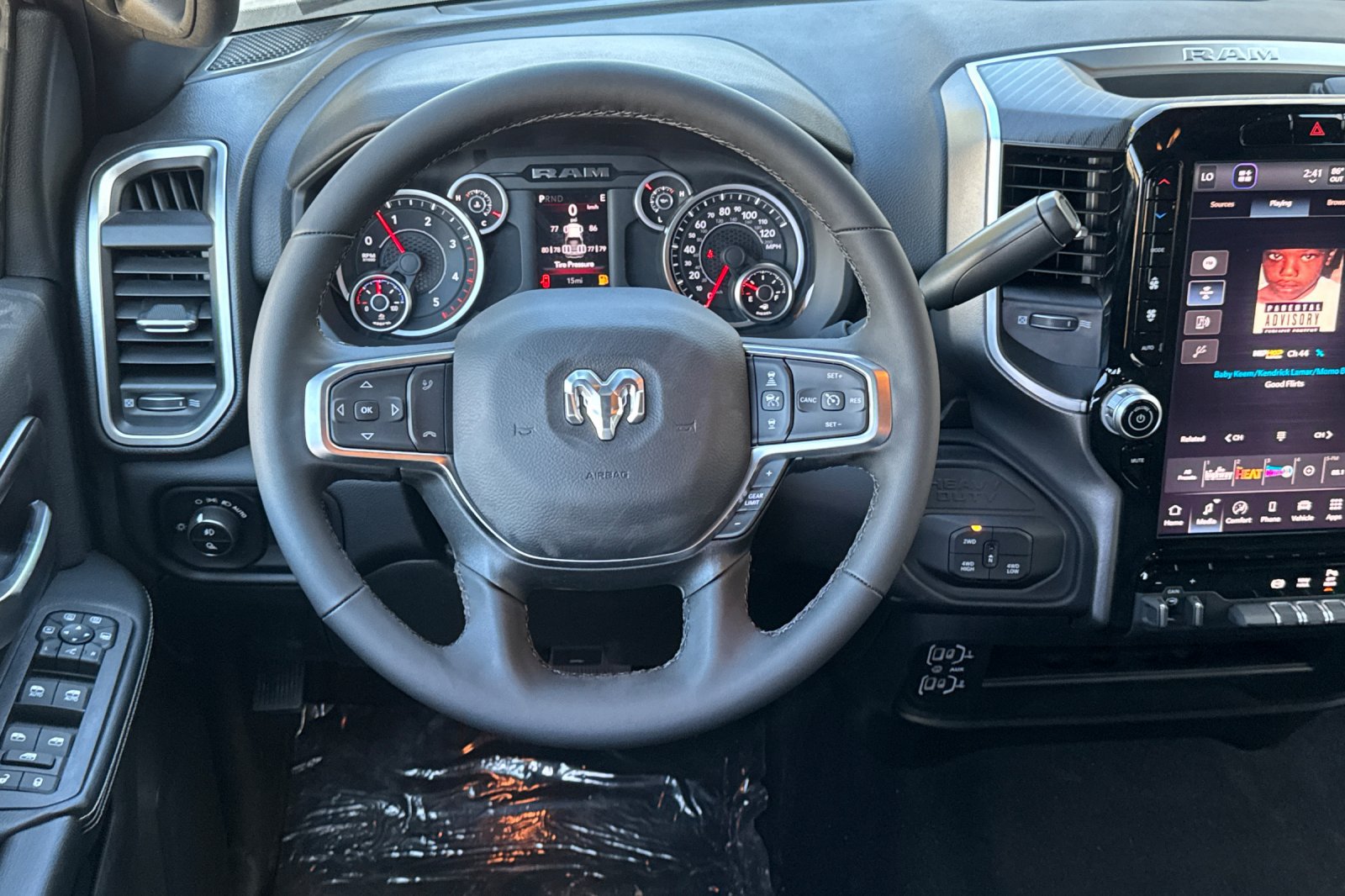 New 2027 RAM 3500 Big Horn AWD/4WD image 10