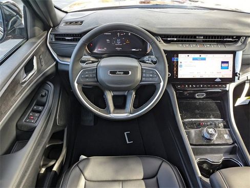 New 2026 Jeep Grand Cherokee Limited image 15