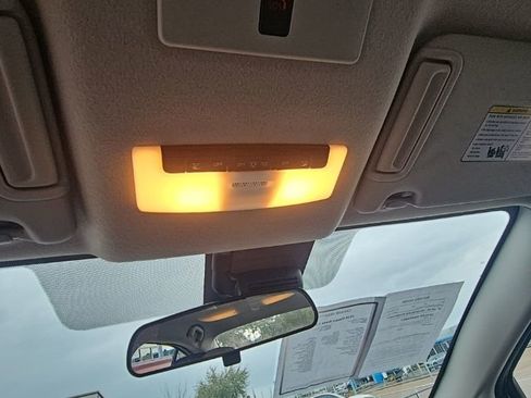 Used 2024 Nissan Versa SR image 21