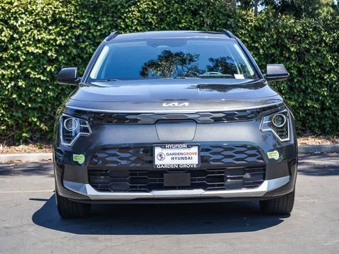 Used 2023 Kia Niro Wind FWD image 2