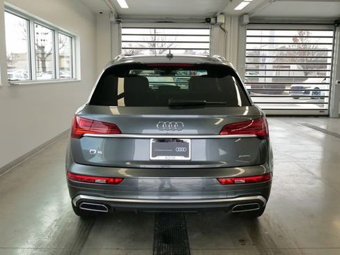 Certified 2025 Audi Q5 2.0T Premium Plus w/ Premium Plus Package image 5