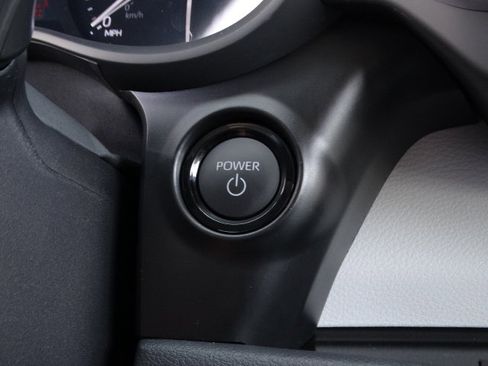 New 2026 Toyota Sienna XLE image 21