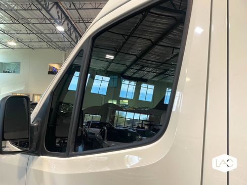 Used 2022 Mercedes-Benz Sprinter 3500 image 31