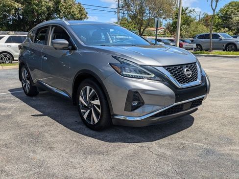 Certified 2023 Nissan Murano SL w/ Cargo Package FWD image 3