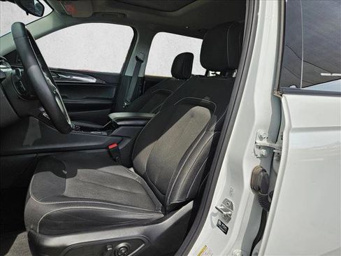 Used 2022 Jeep Grand Cherokee L Laredo w/ Luxury Tech Group I AWD/4WD image 13