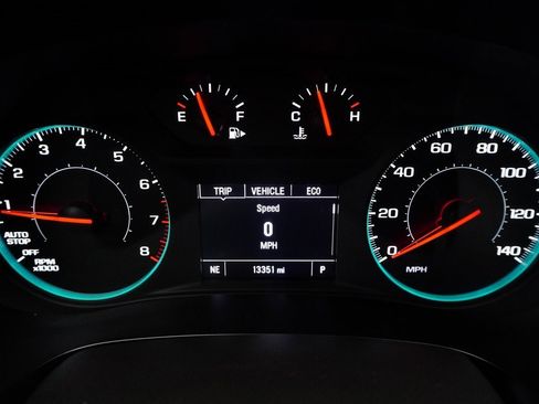 Used 2025 Chevrolet Malibu RS w/ LPO, Floor Liner Package image 9