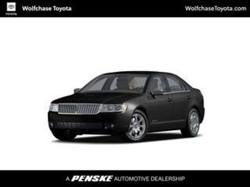 Used 2006 Lincoln Zephyr image 1