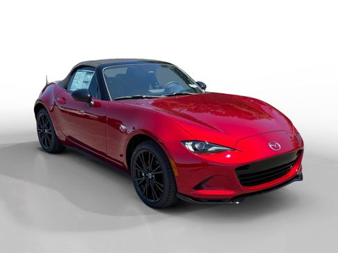 New 2026 MAZDA MX-5 Miata Club w/ Interior Package RWD image 7