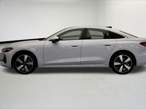 Used 2025 Audi A5 2.0T Premium Plus w/ Premium Plus image 2