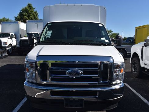 New 2025 Ford E-350 and Econoline 350 Super Duty w/ Power Equipment Group RWD image 9