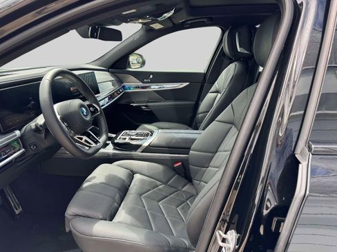 Certified 2025 BMW i7 eDrive50 w/ M Sport Package RWD image 12