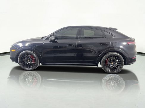 Used 2021 Porsche Cayenne GTS image 5