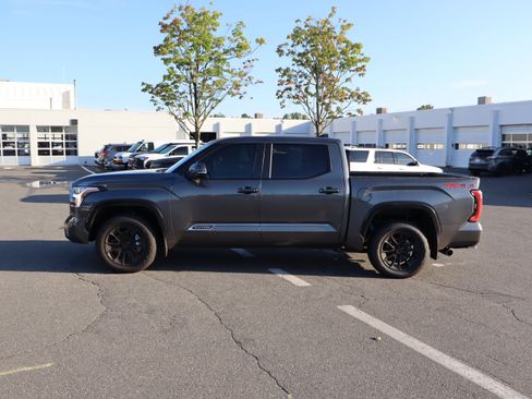 Used 2026 Toyota Tundra Platinum w/ TRD Off-Road Package AWD/4WD image 7