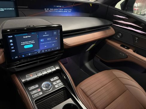 New 2026 Lincoln Nautilus Reserve w/ Jet Appearance Package AWD/4WD image 23