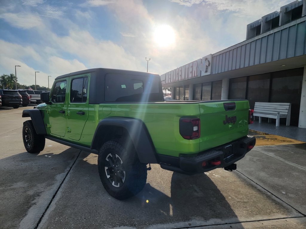Used 2026 Jeep Gladiator Rubicon w/ Safety Group AWD/4WD image 3