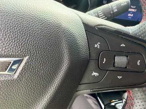 Used 2024 Chevrolet Trax RS w/ Sunroof Package FWD image 25
