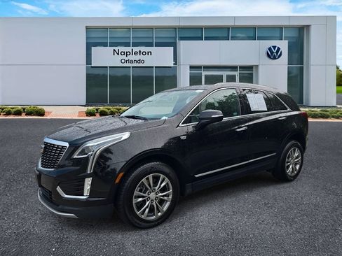 Used 2023 Cadillac XT5 Premium Luxury AWD/4WD image 2
