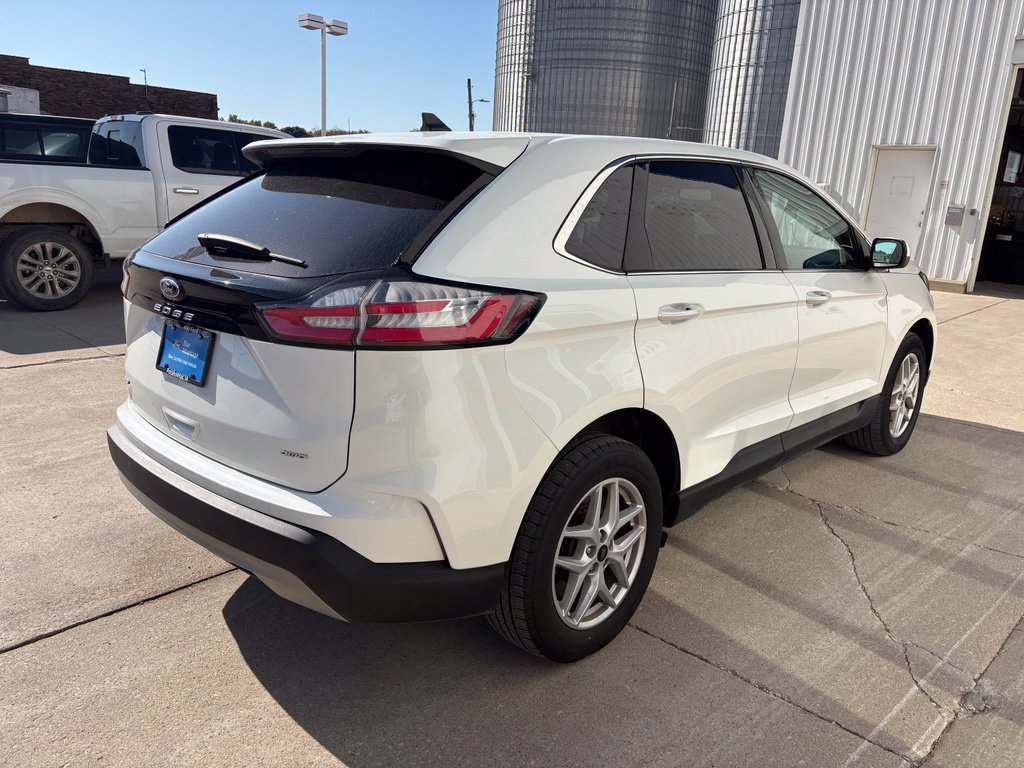 Used 2023 Ford Edge SEL w/ Convenience Package AWD/4WD image 3