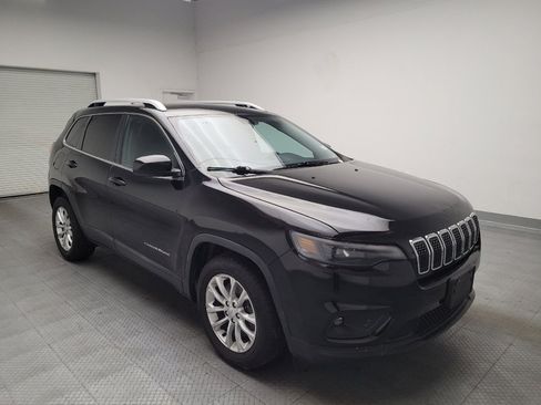 Used 2019 Jeep Cherokee Latitude w/ Popular Appearance Group FWD image 13