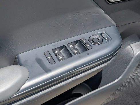 Used 2025 Kia K4 FWD image 10