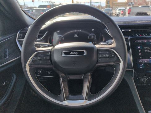 Used 2024 Jeep Grand Cherokee L Limited w/ Luxury Tech Group II image 20