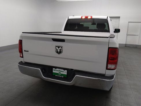 Used 2021 RAM 1500 Classic SLT image 7