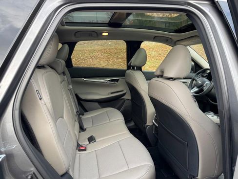 Used 2025 INFINITI QX50 Luxe image 10