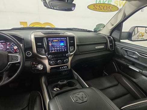 Used 2022 RAM 1500 Laramie AWD/4WD image 24