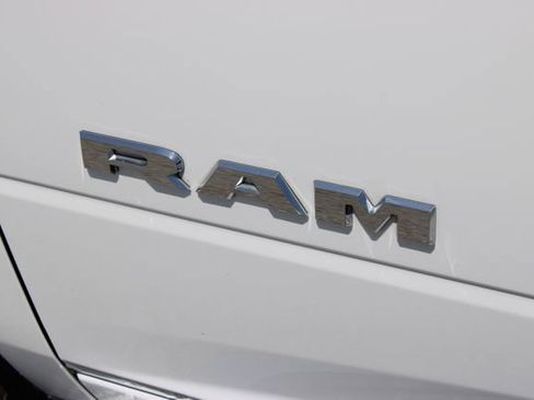 Used 2023 RAM 2500 Laramie AWD/4WD image 18