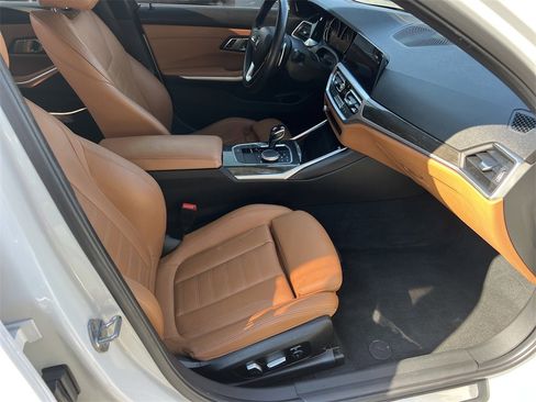 Used 2020 BMW 330i Sedan w/ Convenience Package image 10