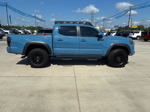 Used 2018 Toyota Tacoma TRD Pro AWD/4WD image 5