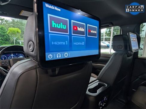 Used 2024 Chevrolet Tahoe High Country w/ Advanced Technology Package image 9