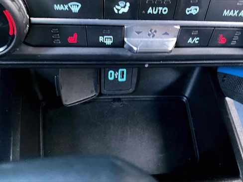 Used 2021 Ford Bronco Outer Banks image 16