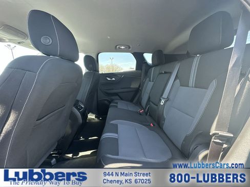 Used 2025 Chevrolet Blazer LT image 19