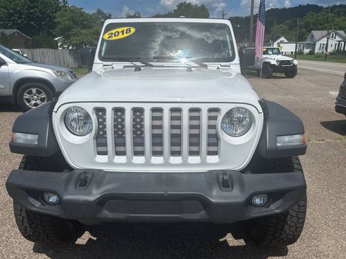 Used 2018 Jeep Wrangler Unlimited Sport S AWD/4WD image 3
