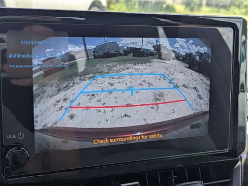 Used 2026 Toyota Corolla SE FWD image 25