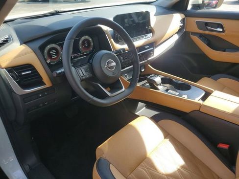 Certified 2023 Nissan Rogue Platinum w/ Platinum Premium Package FWD image 15