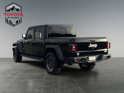 Used 2020 Jeep Gladiator Overland image 3