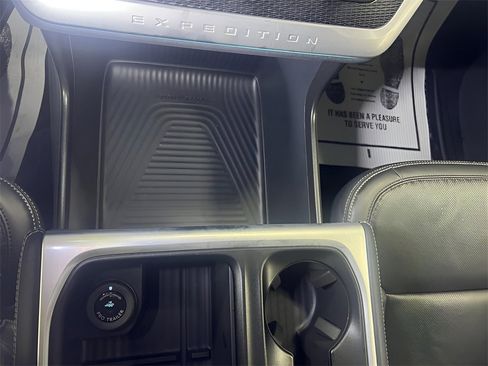 New 2026 Ford Expedition Platinum w/ Stealth Appearance Package image 35