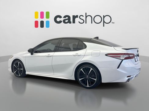 Used 2018 Toyota Camry XSE w/ Driver Assist Package FWD image 3
