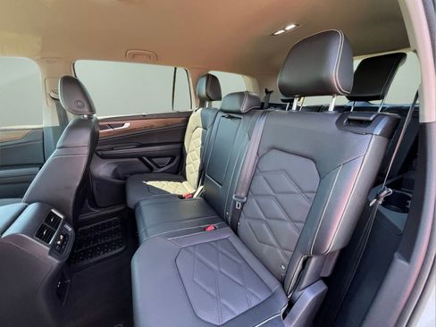 Used 2024 Volkswagen Atlas SE FWD image 27