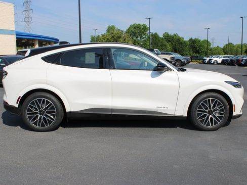 New 2026 Ford Mustang Mach-E Premium AWD/4WD image 18
