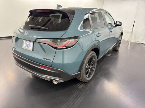 New 2026 Honda HR-V Sport image 9
