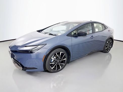 New 2026 Toyota Prius Plug-In Hybrid FWD image 3