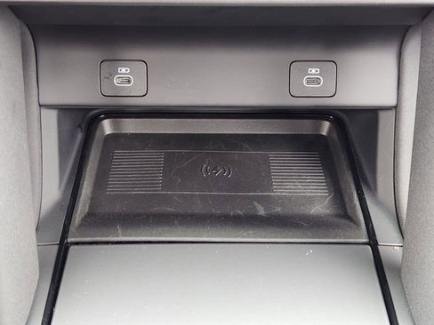 Used 2025 Land Rover Discovery Sport Dynamic SE image 18