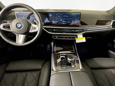 New 2026 BMW X7 xDrive40i image 6