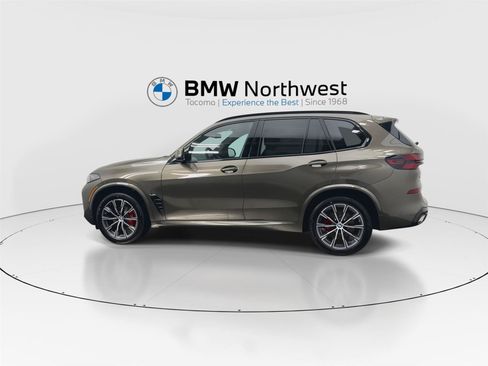 New 2026 BMW X5 xDrive40i w/ M Sport Package AWD/4WD image 11