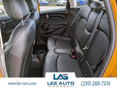 Used 2016 MINI Cooper 4-Door Hardtop image 12